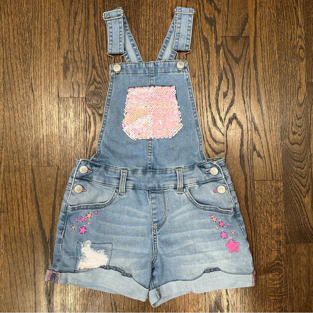 🌟3/$20 Jordache Blue and Pink Denim Overalls with Distressed Details